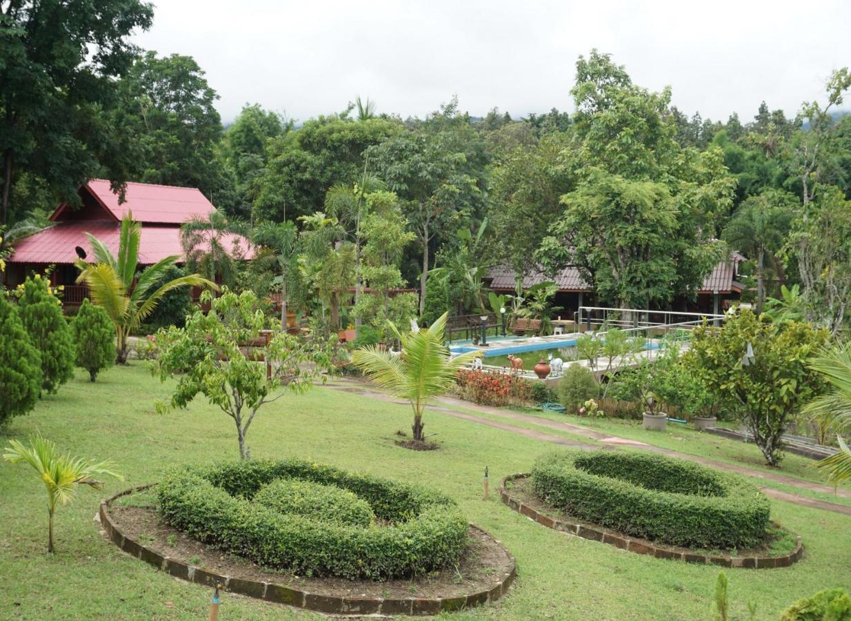 Ban Rai Tin Thai Ngarm Eco Lodge Mae Rim Zewnętrze zdjęcie