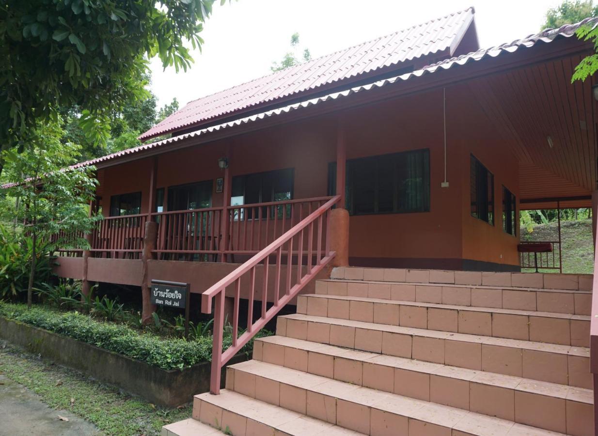 Ban Rai Tin Thai Ngarm Eco Lodge Mae Rim Zewnętrze zdjęcie