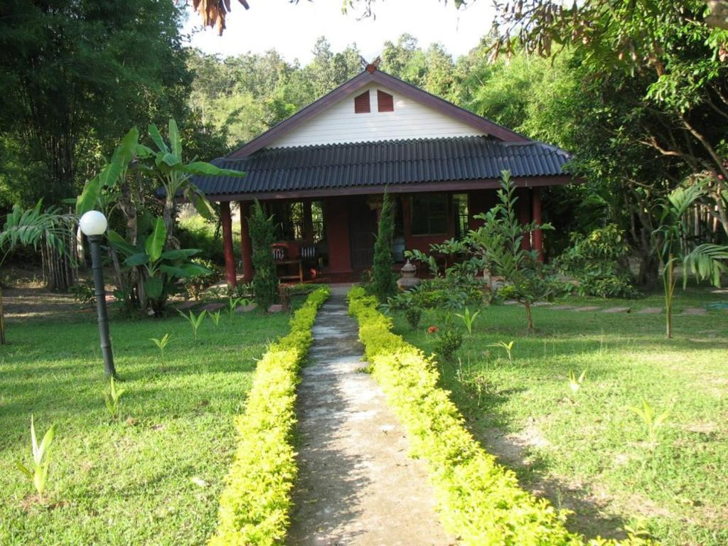 Ban Rai Tin Thai Ngarm Eco Lodge Mae Rim Zewnętrze zdjęcie